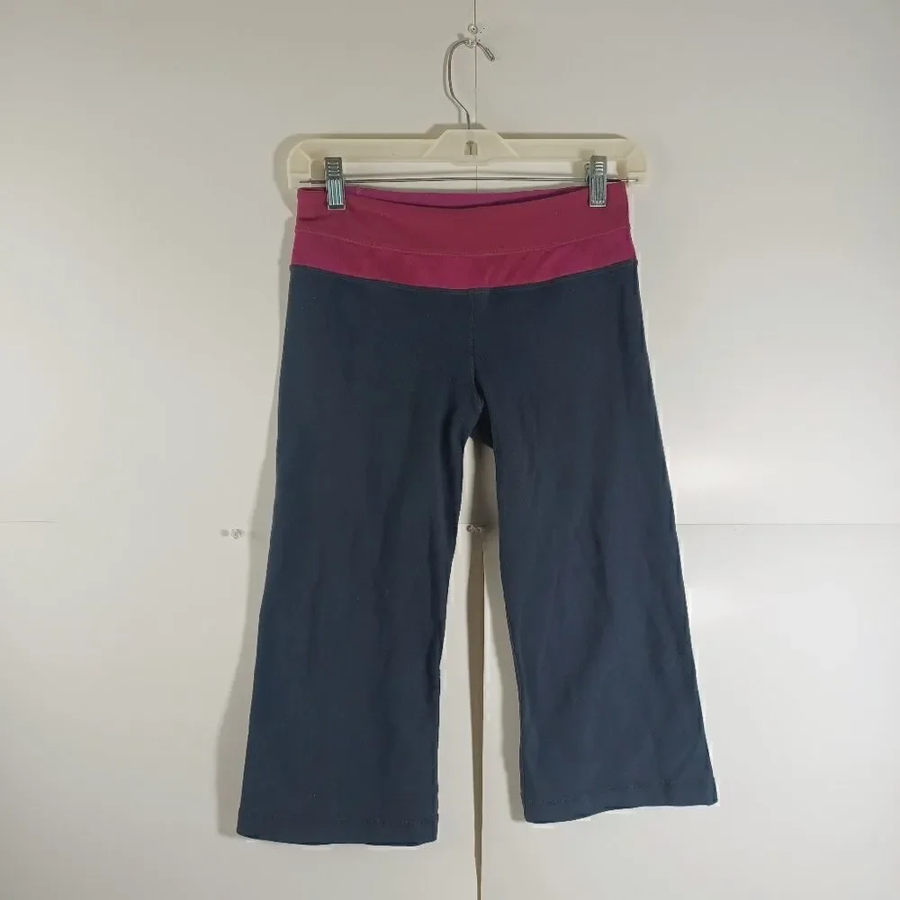 Lululemon Women's Groove Crop Grey Fushia Yoga Athletic Stretch Leggings size 4